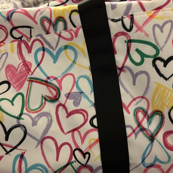 New multi color Madden girl duffle bag weekender - Picture 4 of 10